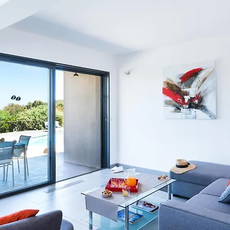 Sleeps 6 Pool Air Con Villa Pietralunga-Salvini